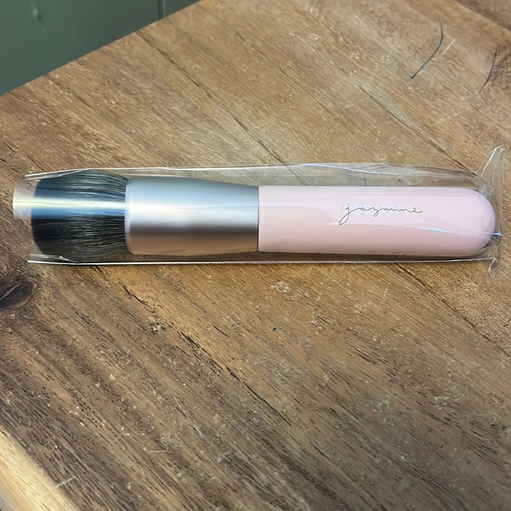 Jazmine Beauty Foundation Brush